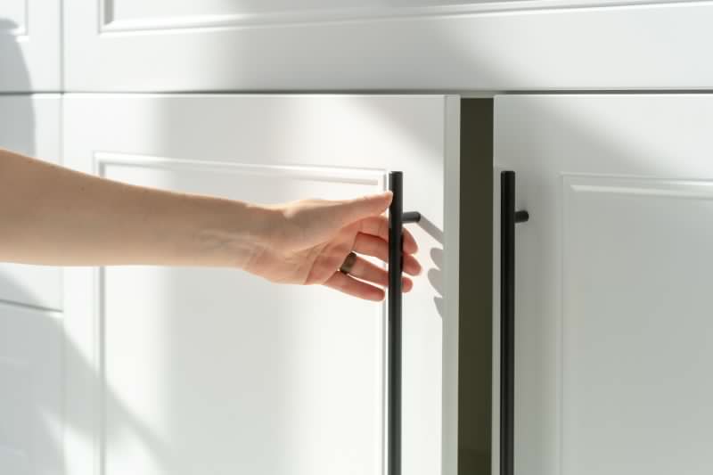 Cupboard Handle Installation