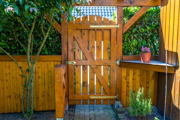 Wood Gate Repair in Idaho Falls