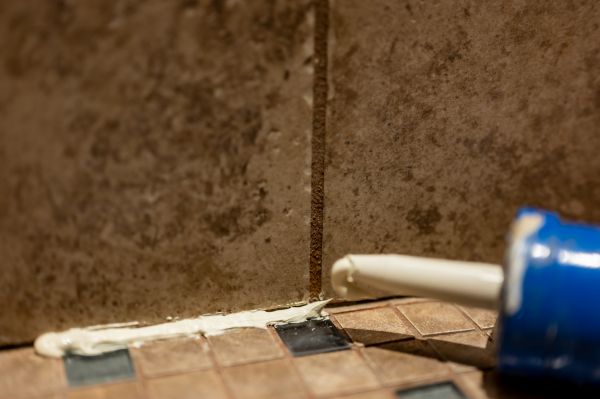 Shower Caulk Replacement in Idaho Falls